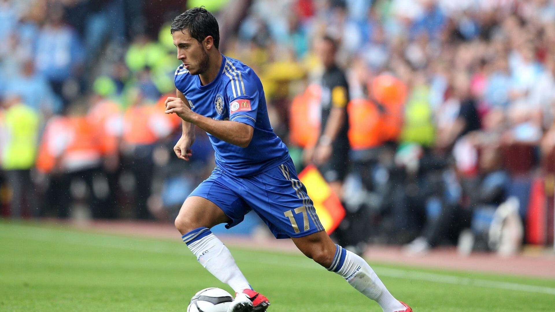 《Apex Legends》新版本平衡调整,战术丰富度提升,apexping值不稳